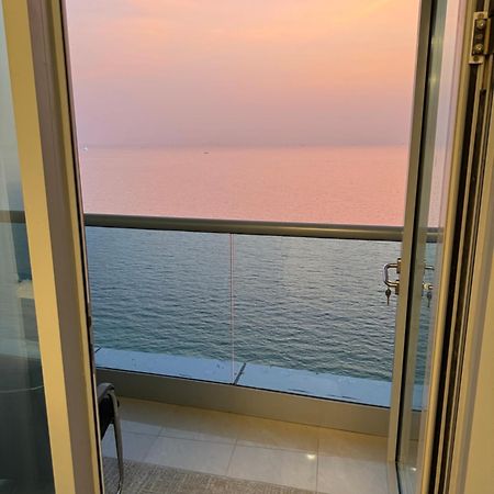 Ocean View Luxury Suites Аджман Экстерьер фото