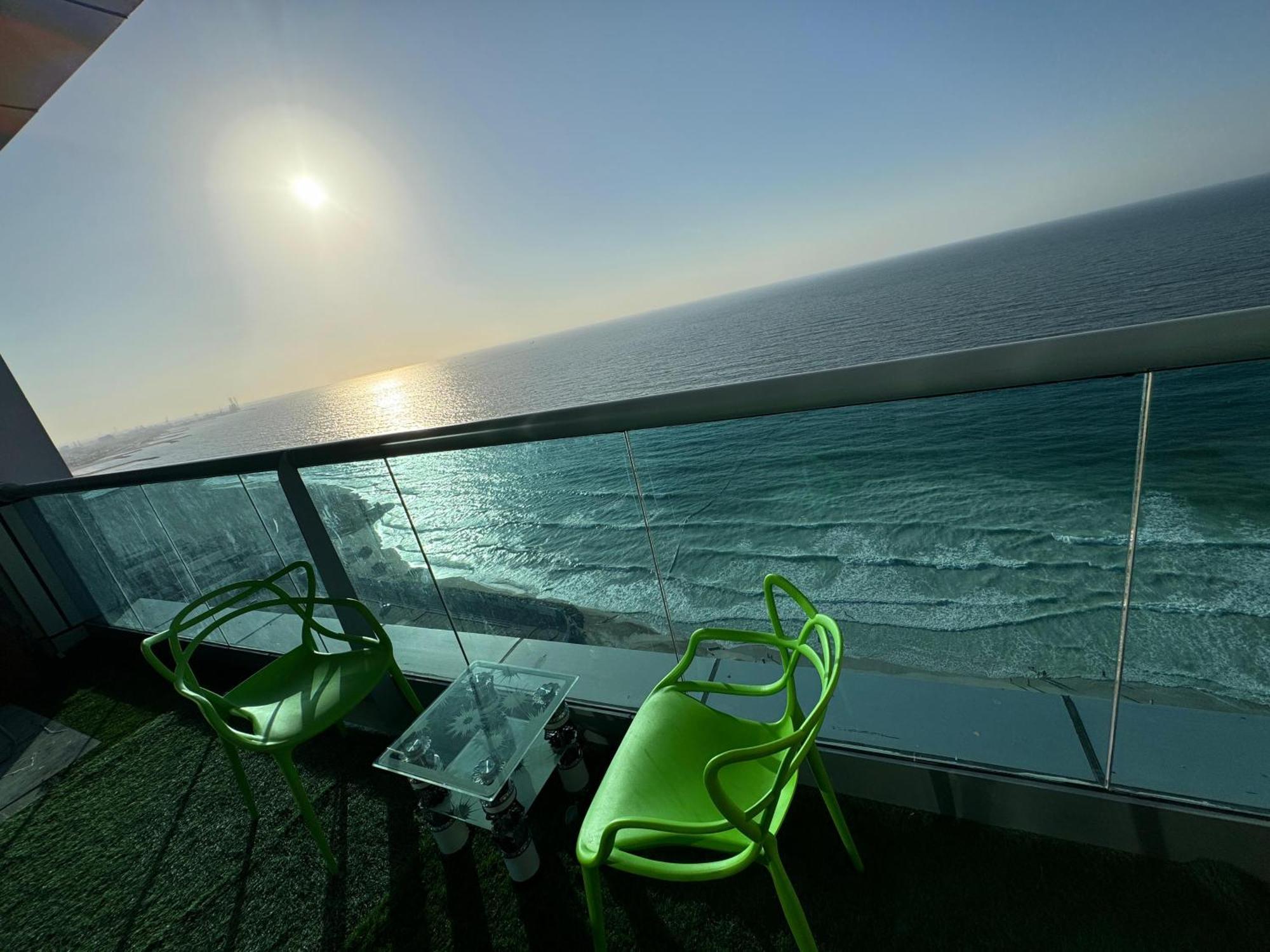 Ocean View Luxury Suites Аджман Экстерьер фото