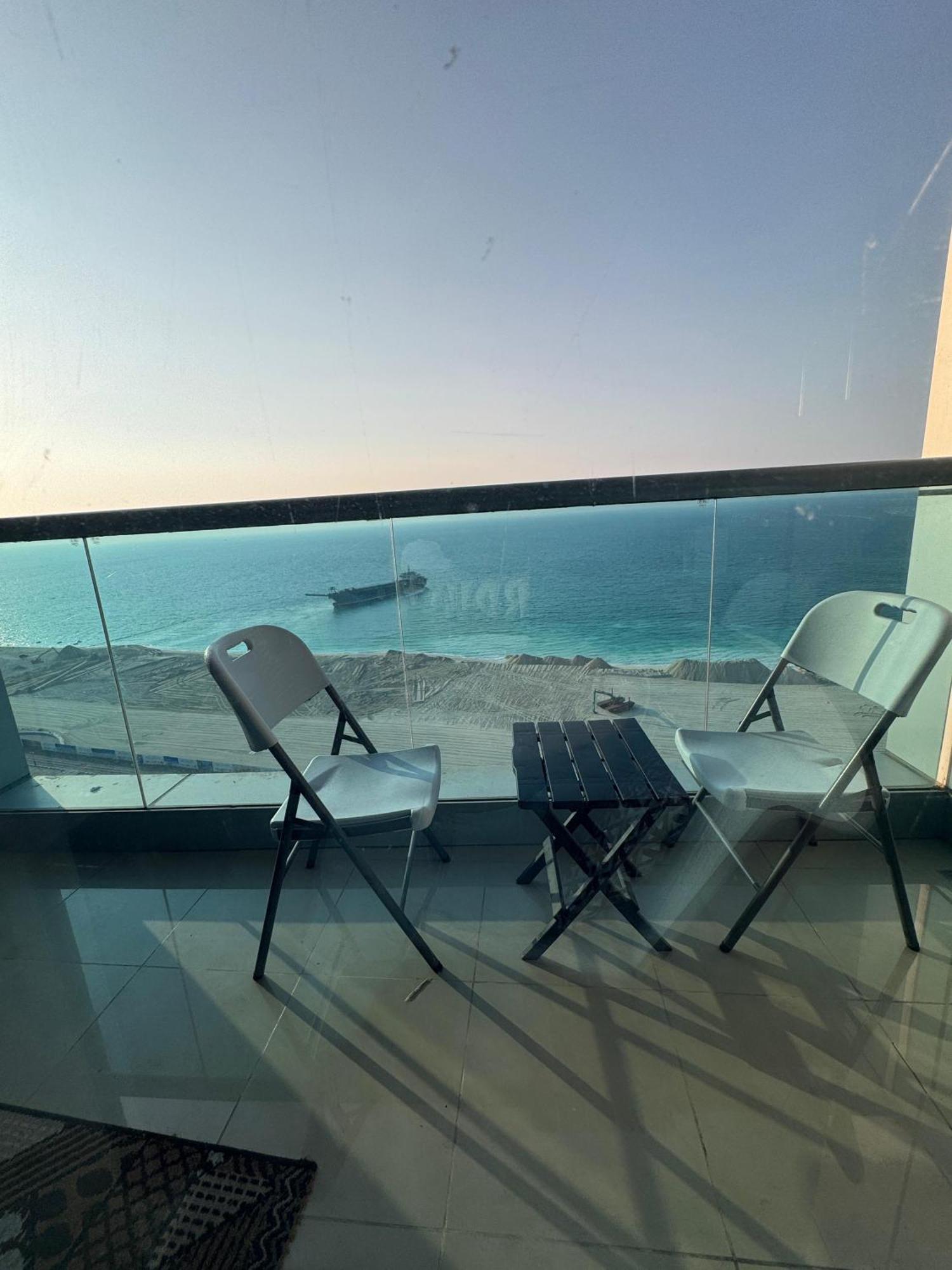 Ocean View Luxury Suites Аджман Экстерьер фото