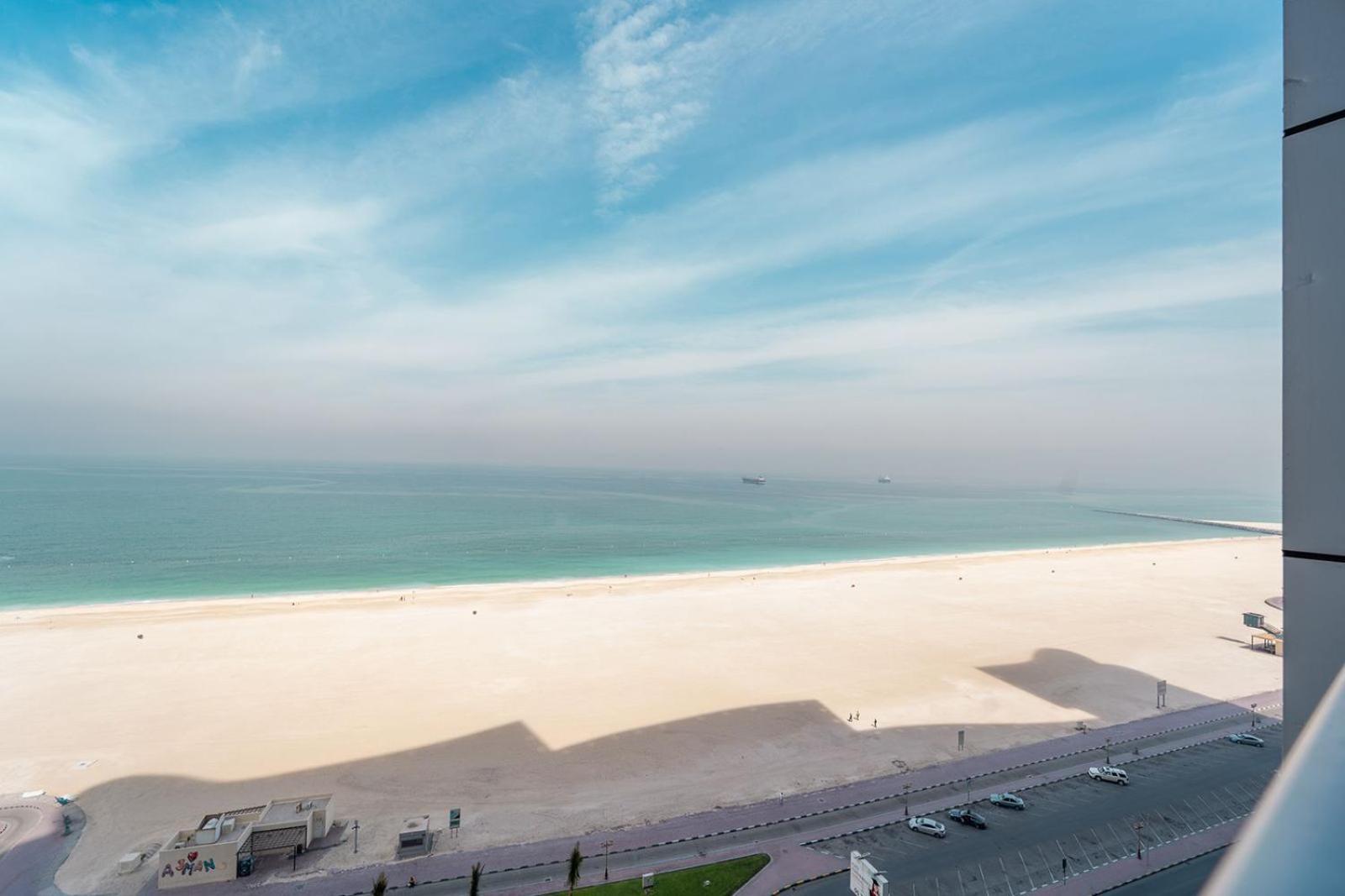 Ocean View Luxury Suites Аджман Экстерьер фото