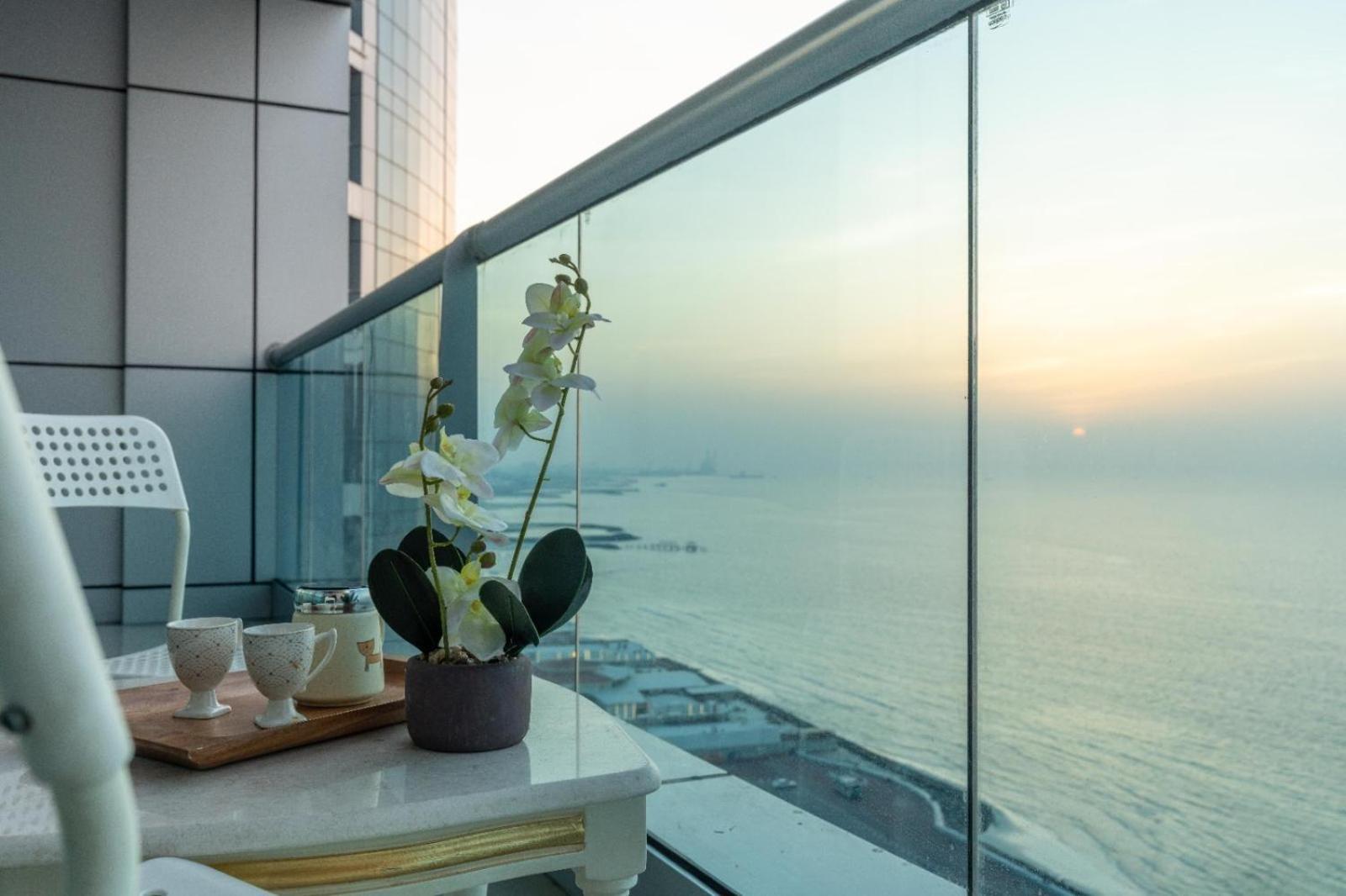 Ocean View Luxury Suites Аджман Экстерьер фото